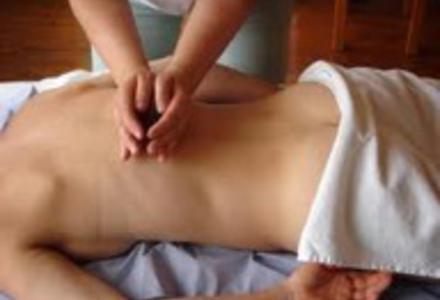 Le massage Breuss, une thérapie douce pour les maux de dos.